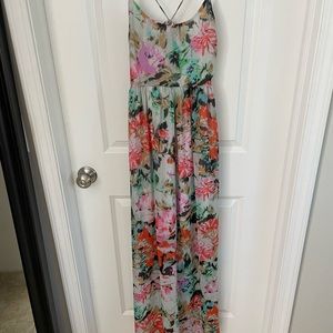 Women’s Mystree Maxi dress size small